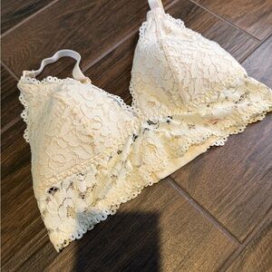 Lace Bralette in Cream